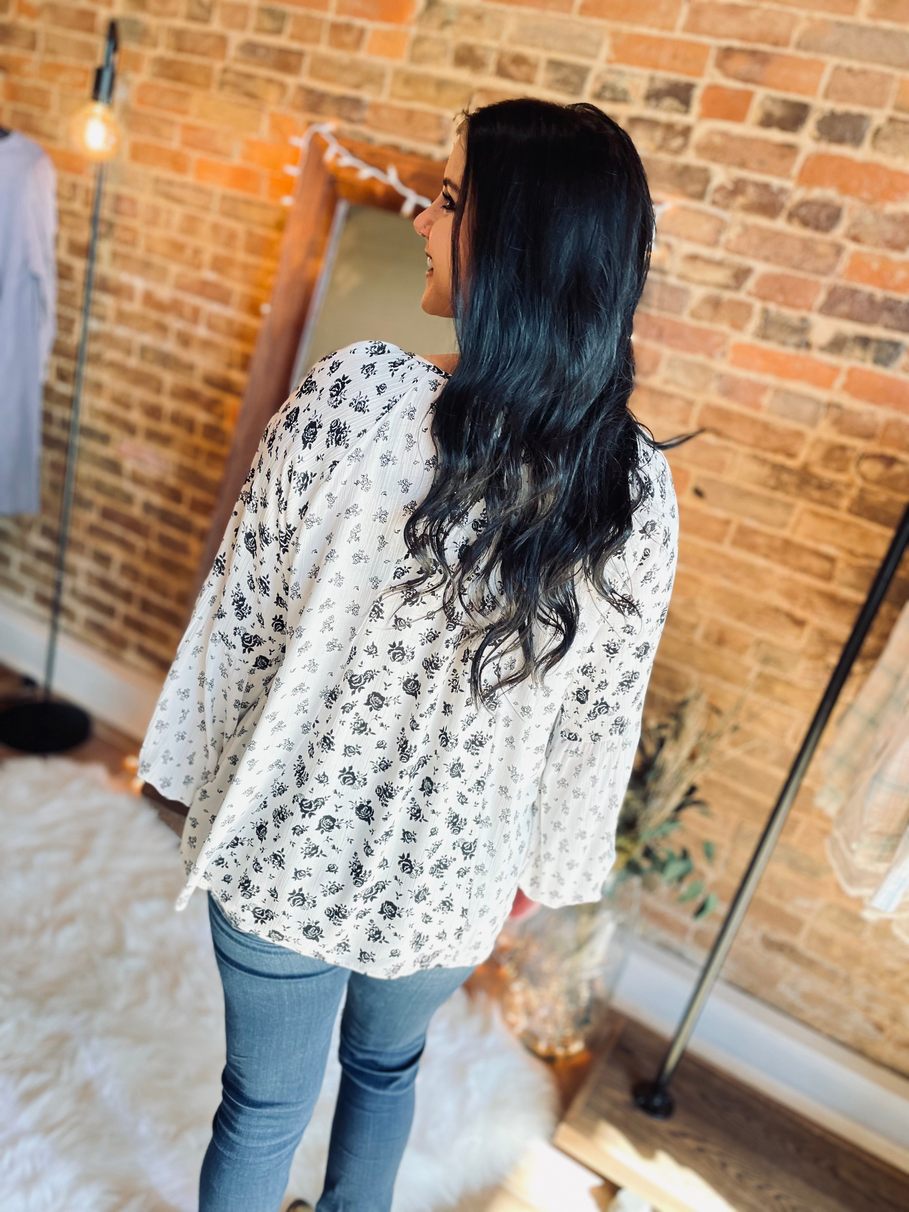 True Inspiration Black/White Print Blouse